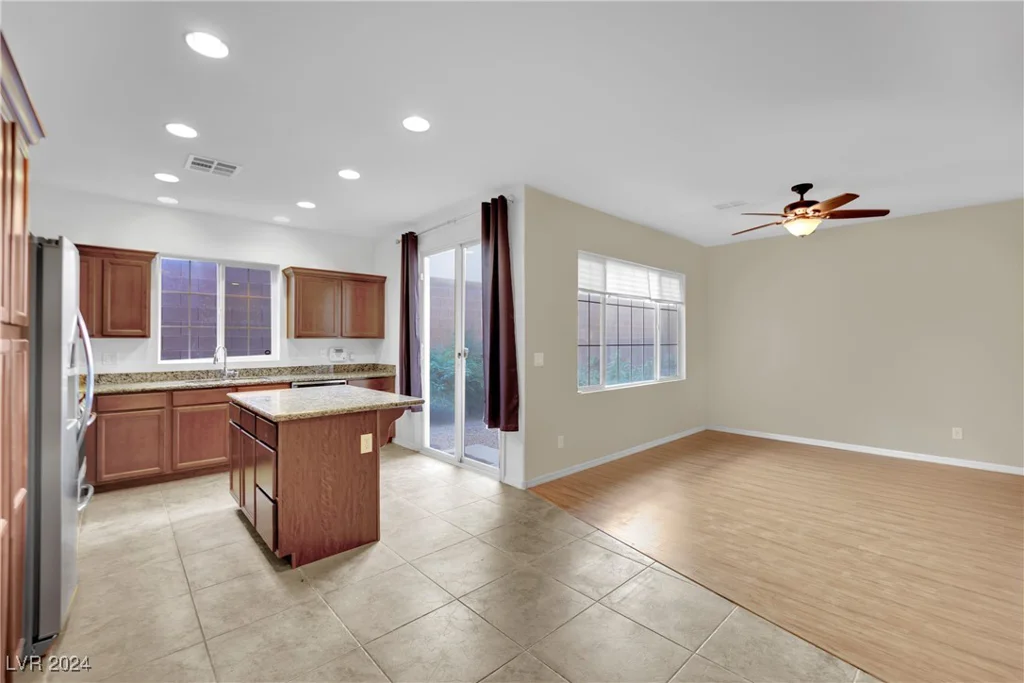 9282 Cowboy Rain, Las Vegas, NV 89178