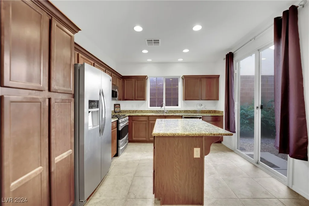 9282 Cowboy Rain, Las Vegas, NV 89178