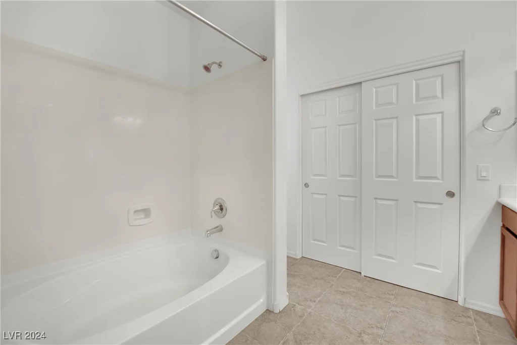 9282 Cowboy Rain, Las Vegas, NV 89178