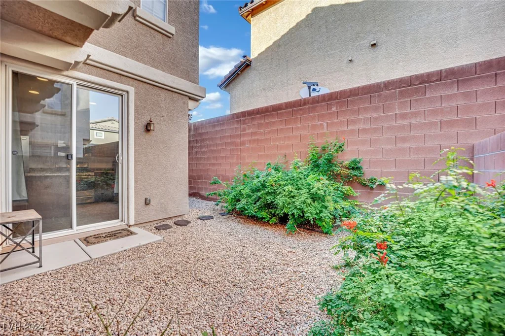 9282 Cowboy Rain, Las Vegas, NV 89178