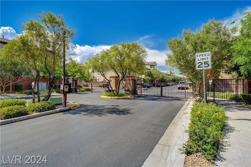 9282 Cowboy Rain, Las Vegas, NV 89178