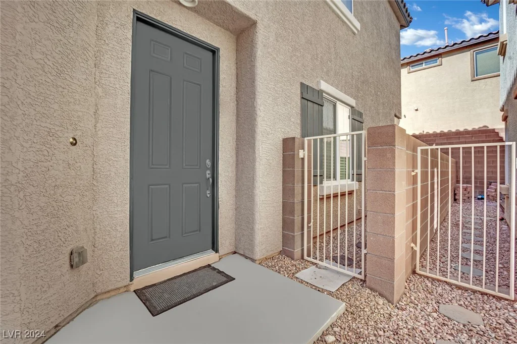 9282 Cowboy Rain, Las Vegas, NV 89178