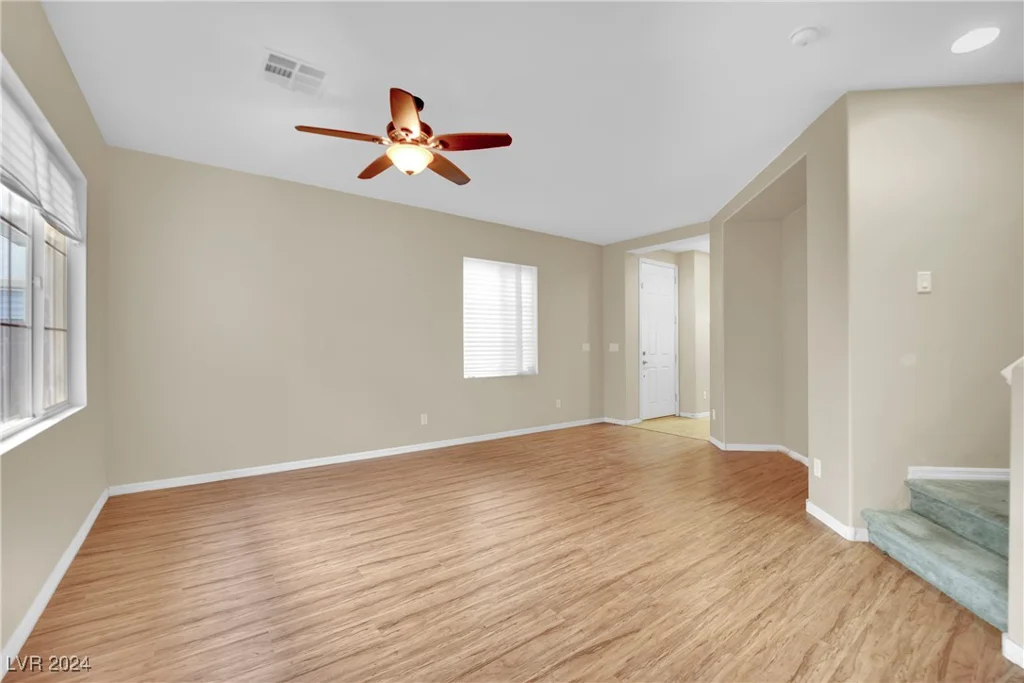 9282 Cowboy Rain, Las Vegas, NV 89178