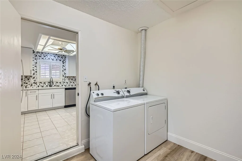4386 El Carnal, Las Vegas, NV 89121