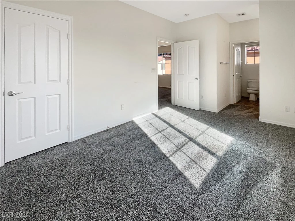 9390 Cowboy Rain, Las Vegas, NV 89178