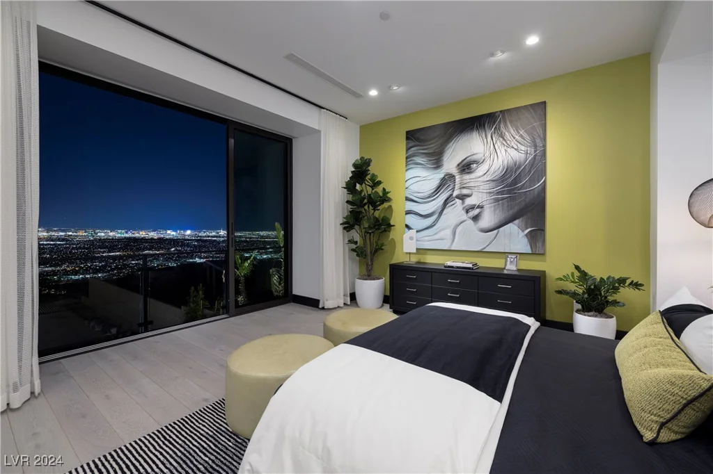 617 Overlook Rim, Henderson, NV 89012