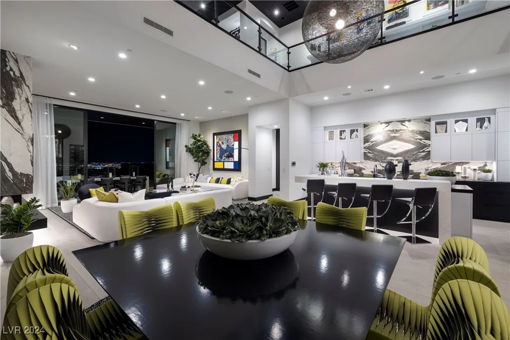 617 Overlook Rim, Henderson, NV 89012