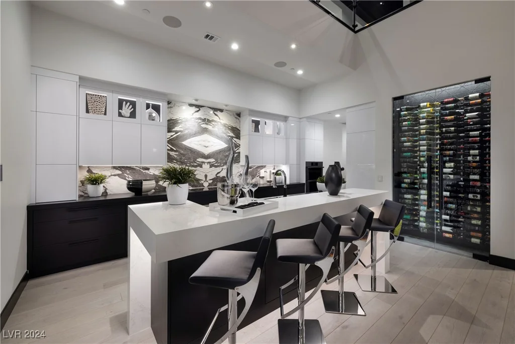617 Overlook Rim, Henderson, NV 89012