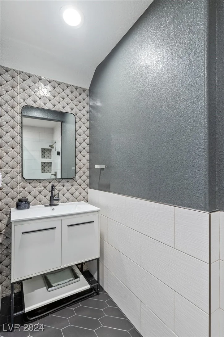 10881 Pentland Downs, Las Vegas, NV 89141