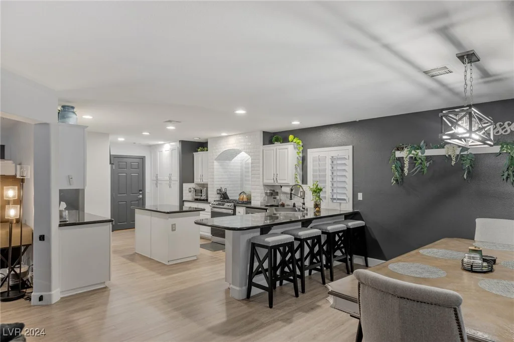 10881 Pentland Downs, Las Vegas, NV 89141
