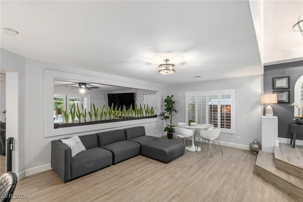 10881 Pentland Downs, Las Vegas, NV 89141