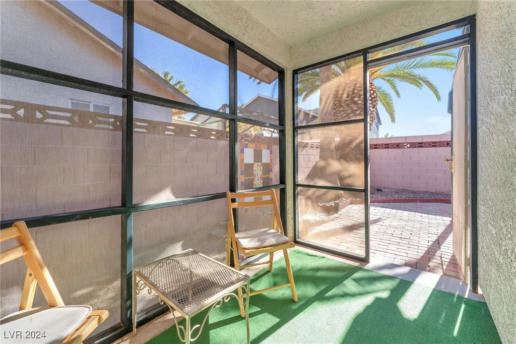 4645 Concord Village, Las Vegas, NV 89108