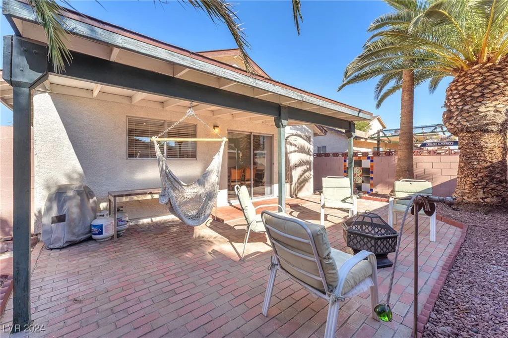 4645 Concord Village, Las Vegas, NV 89108