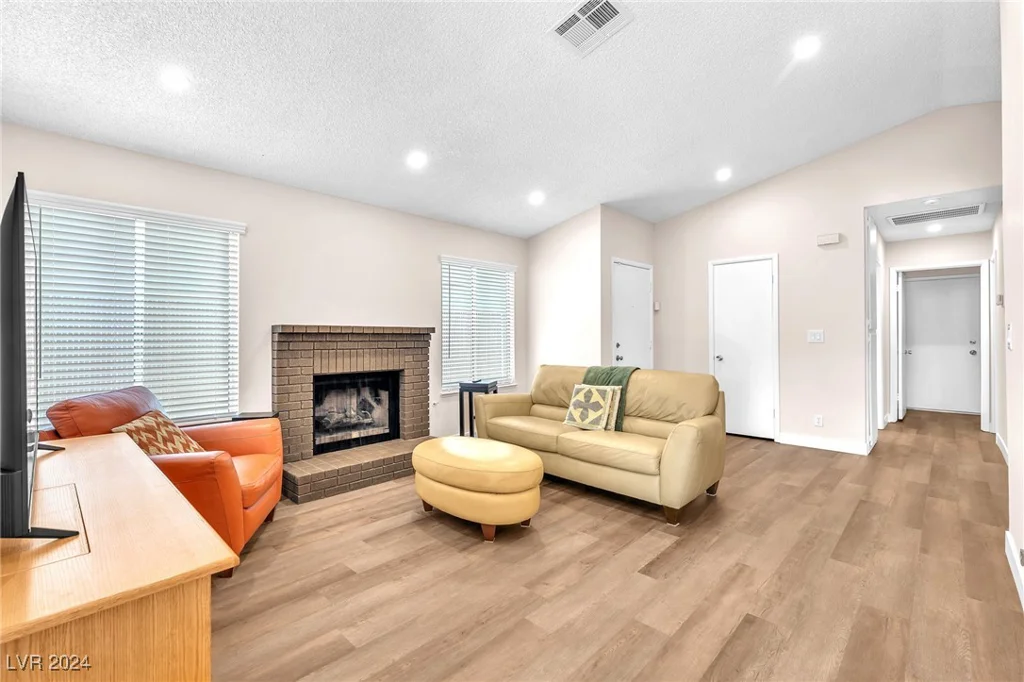 4645 Concord Village, Las Vegas, NV 89108