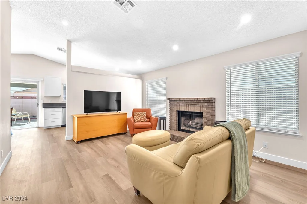 4645 Concord Village, Las Vegas, NV 89108