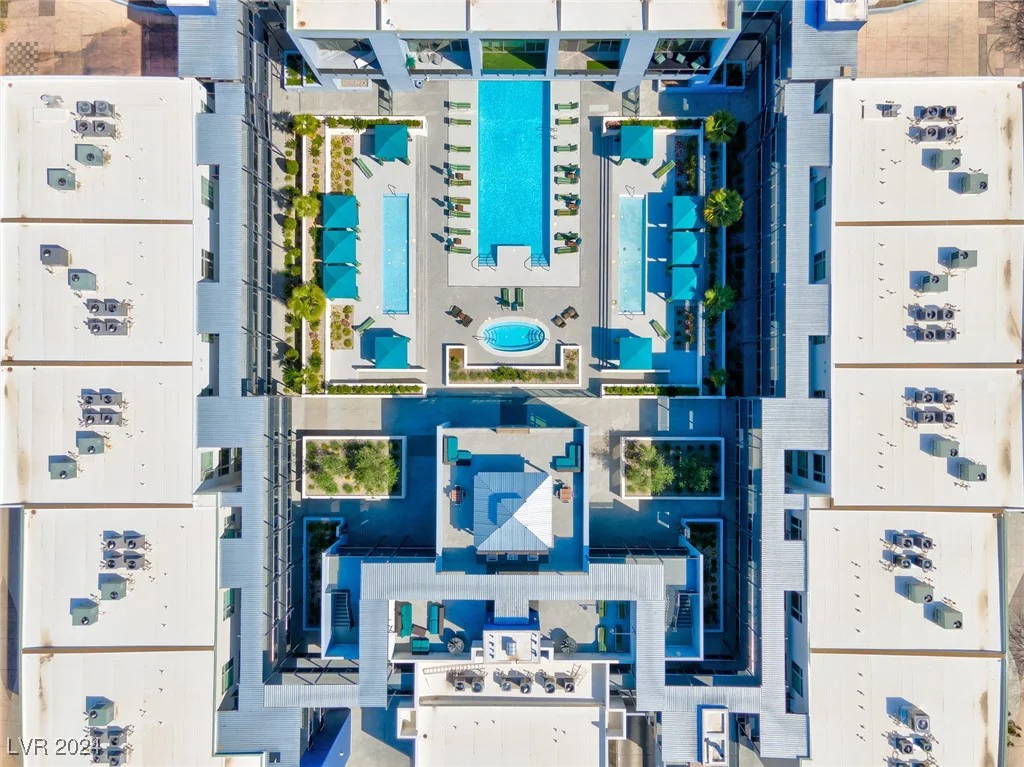 8925 Flamingo, Las Vegas, NV 89147