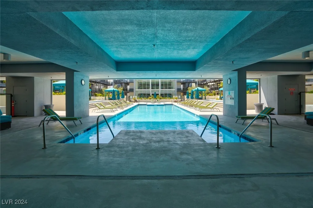 8925 Flamingo, Las Vegas, NV 89147