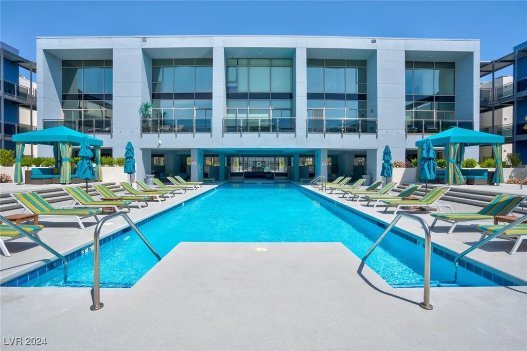 8925 Flamingo, Las Vegas, NV 89147