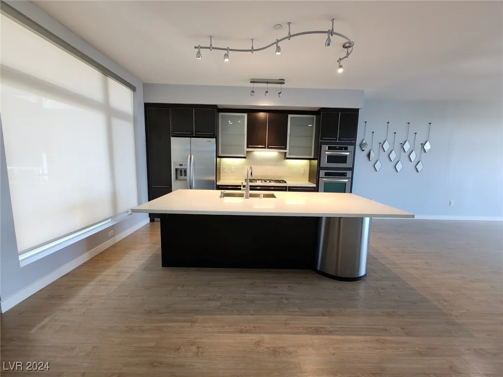8925 Flamingo, Las Vegas, NV 89147