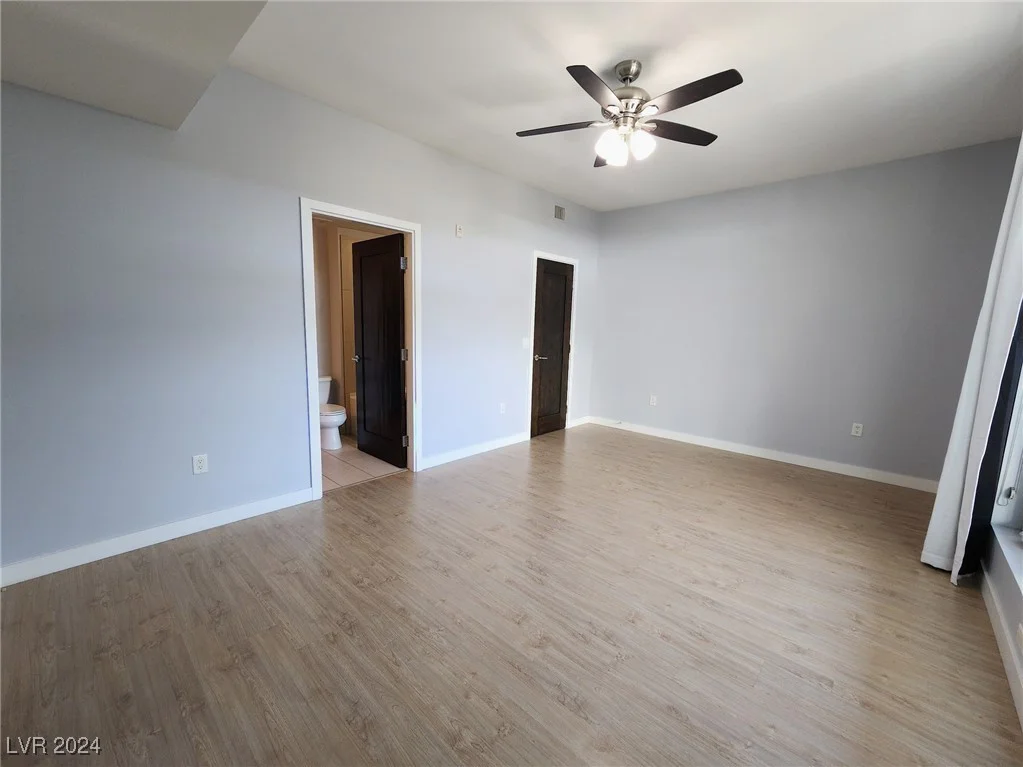 8925 Flamingo, Las Vegas, NV 89147