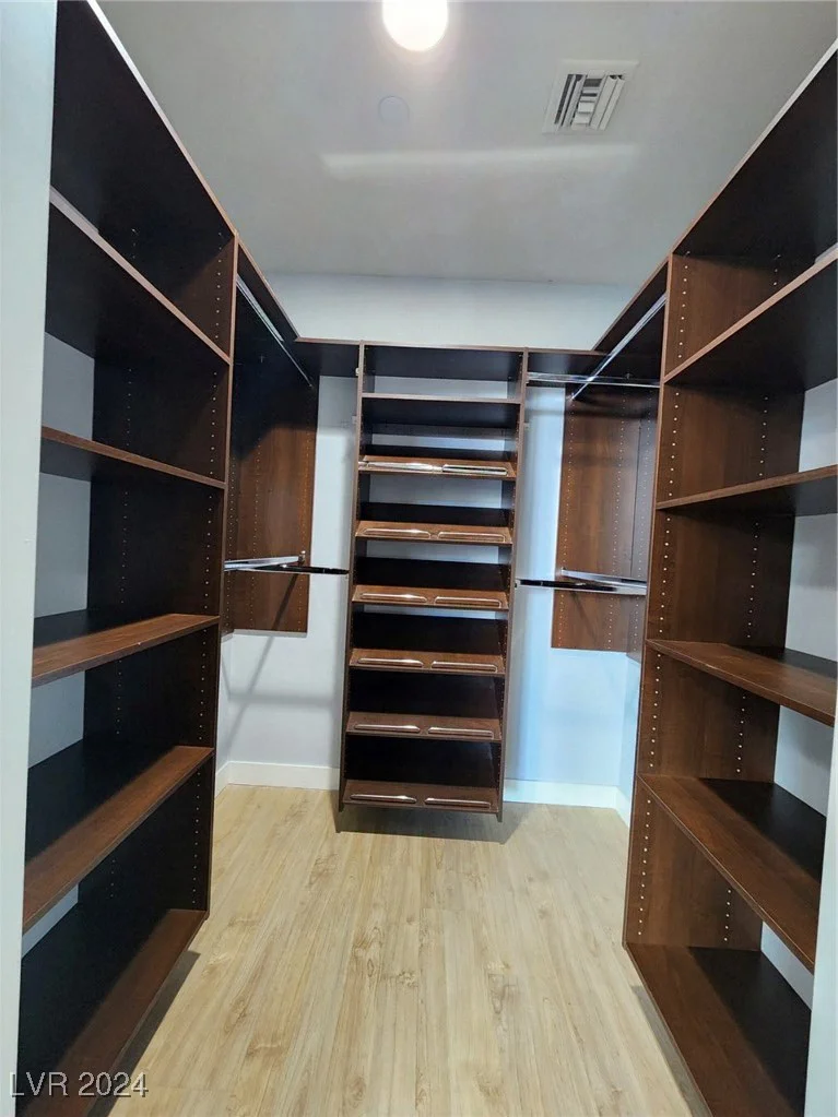 8925 Flamingo, Las Vegas, NV 89147
