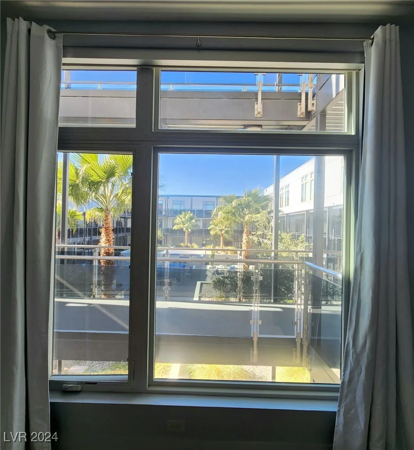 8925 Flamingo, Las Vegas, NV 89147