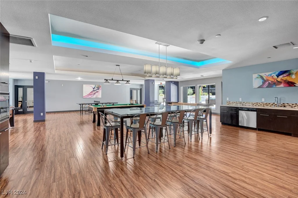 8925 Flamingo, Las Vegas, NV 89147