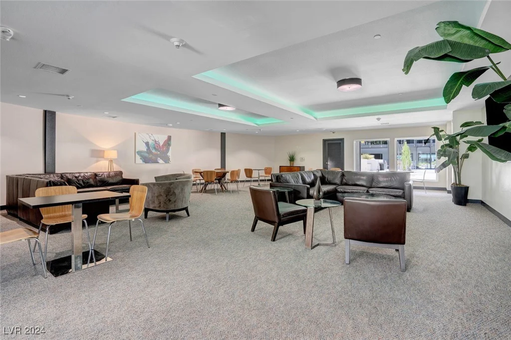 8925 Flamingo, Las Vegas, NV 89147