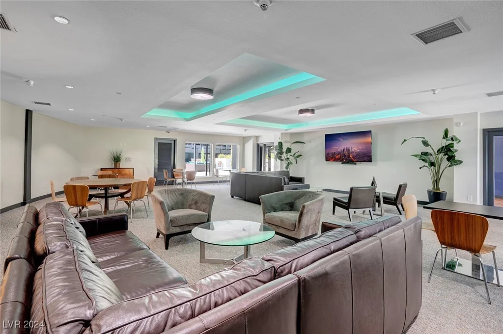 8925 Flamingo, Las Vegas, NV 89147