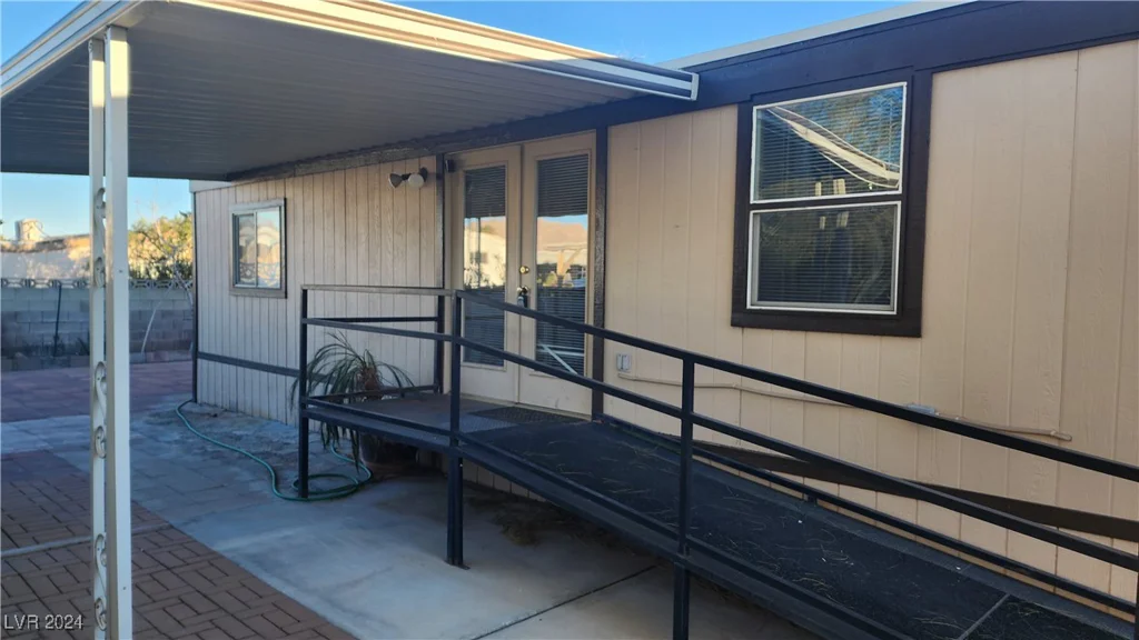 3520 Cape Cod, Las Vegas, NV 89122