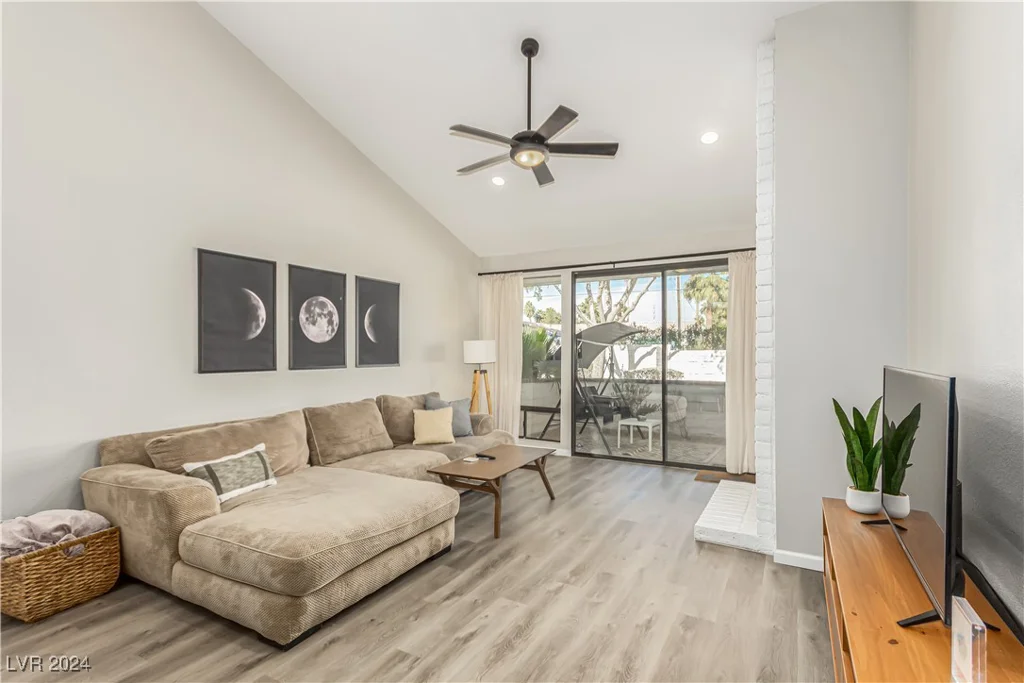 2528 Laconia, Las Vegas, NV 89121