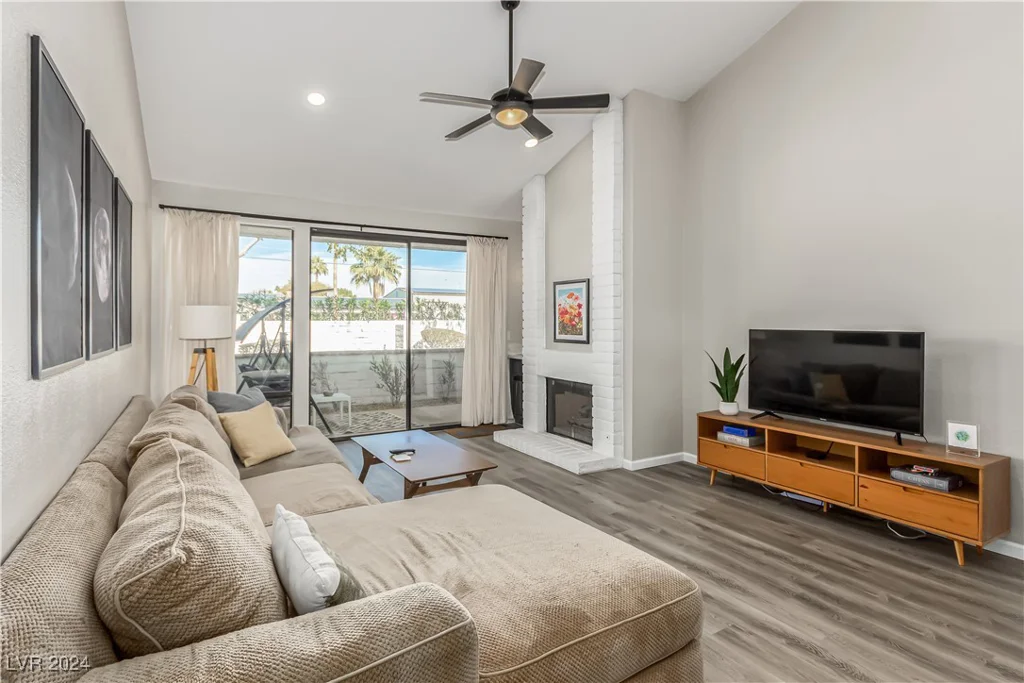 2528 Laconia, Las Vegas, NV 89121