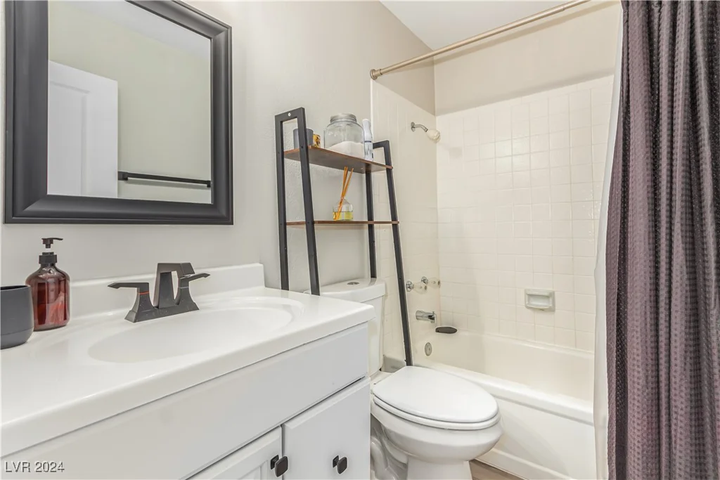 2528 Laconia, Las Vegas, NV 89121