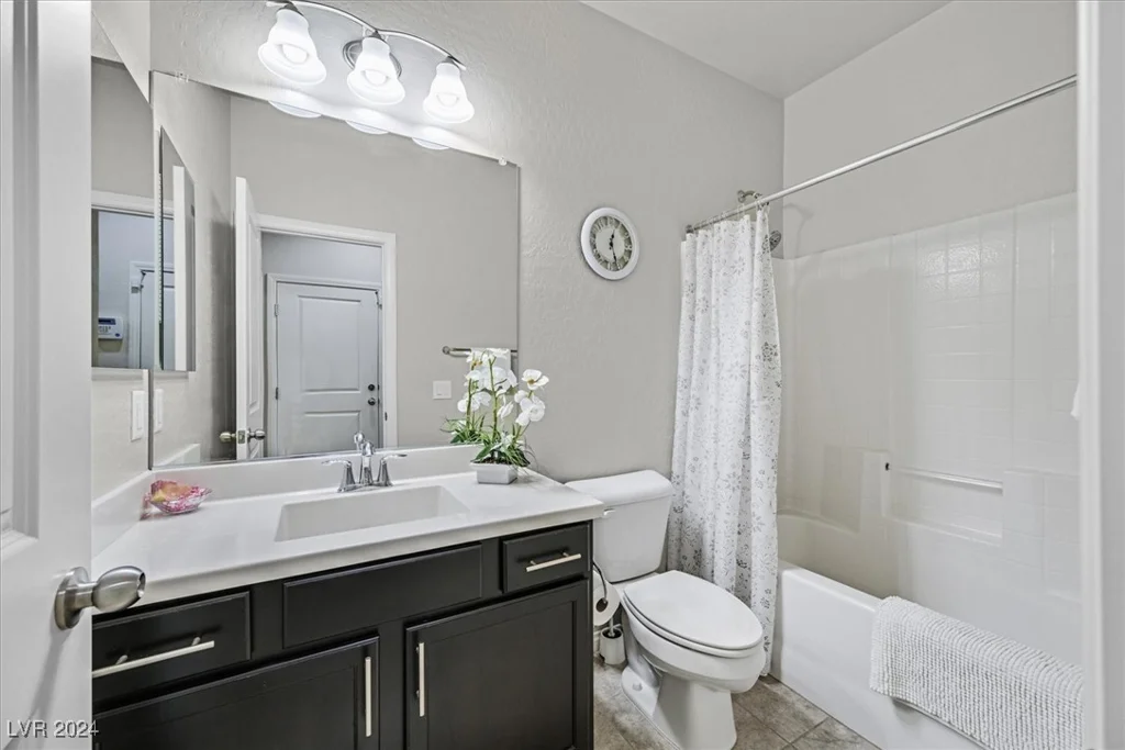 9825 Sage Canyon, Las Vegas, NV 89178