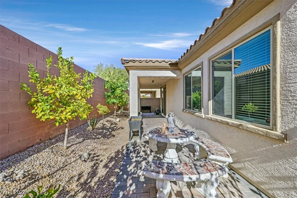 9825 Sage Canyon, Las Vegas, NV 89178