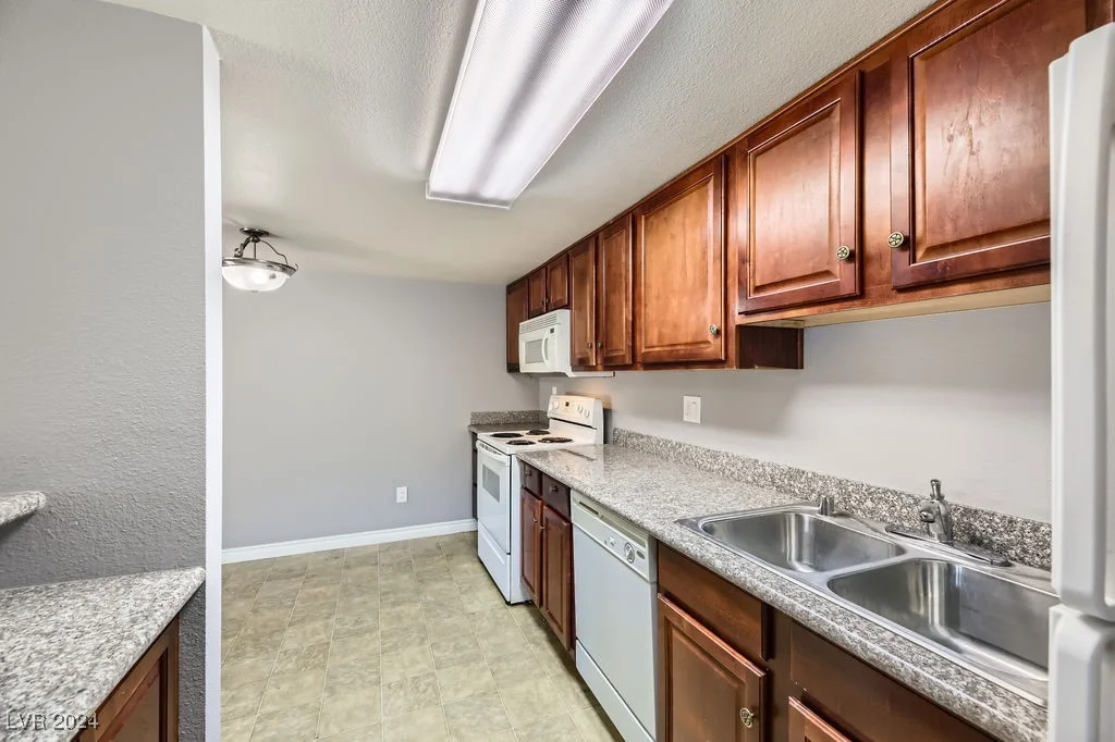 4410 Sandy River, Las Vegas, NV 89103