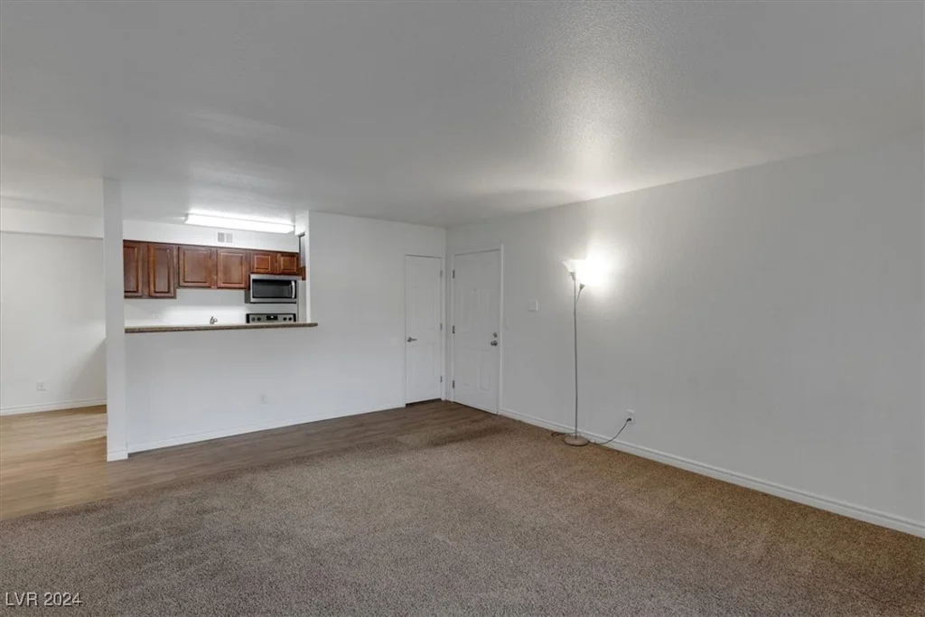 2451 Rainbow, Las Vegas, NV 89108