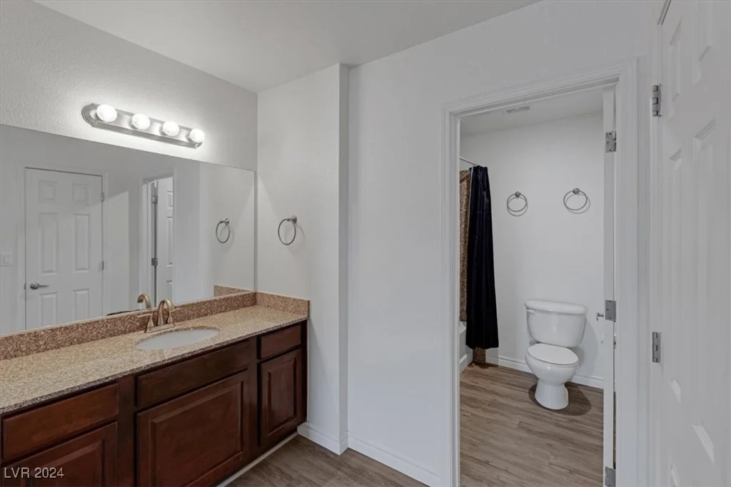 2451 Rainbow, Las Vegas, NV 89108