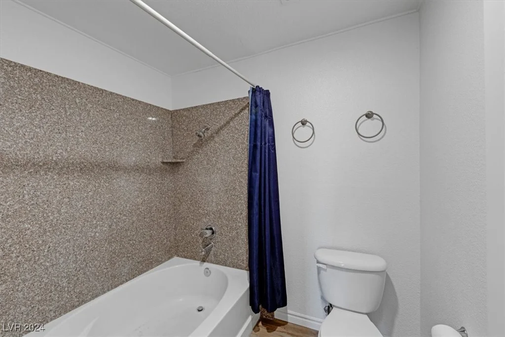 2451 Rainbow, Las Vegas, NV 89108