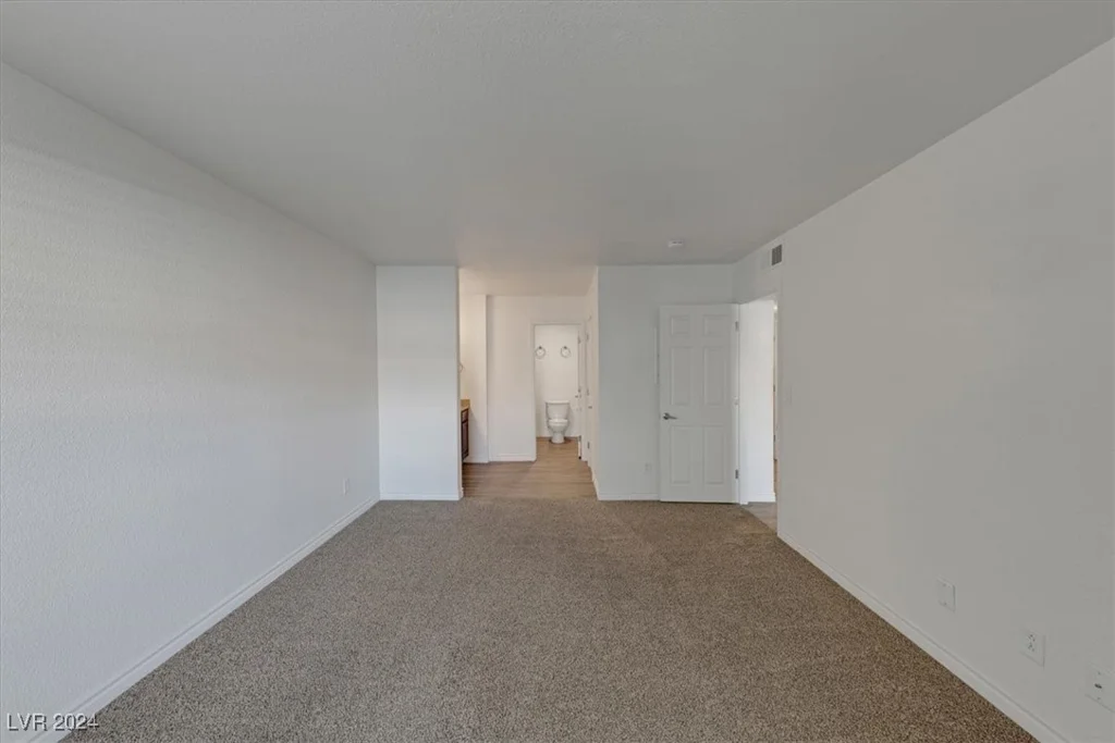 2451 Rainbow, Las Vegas, NV 89108