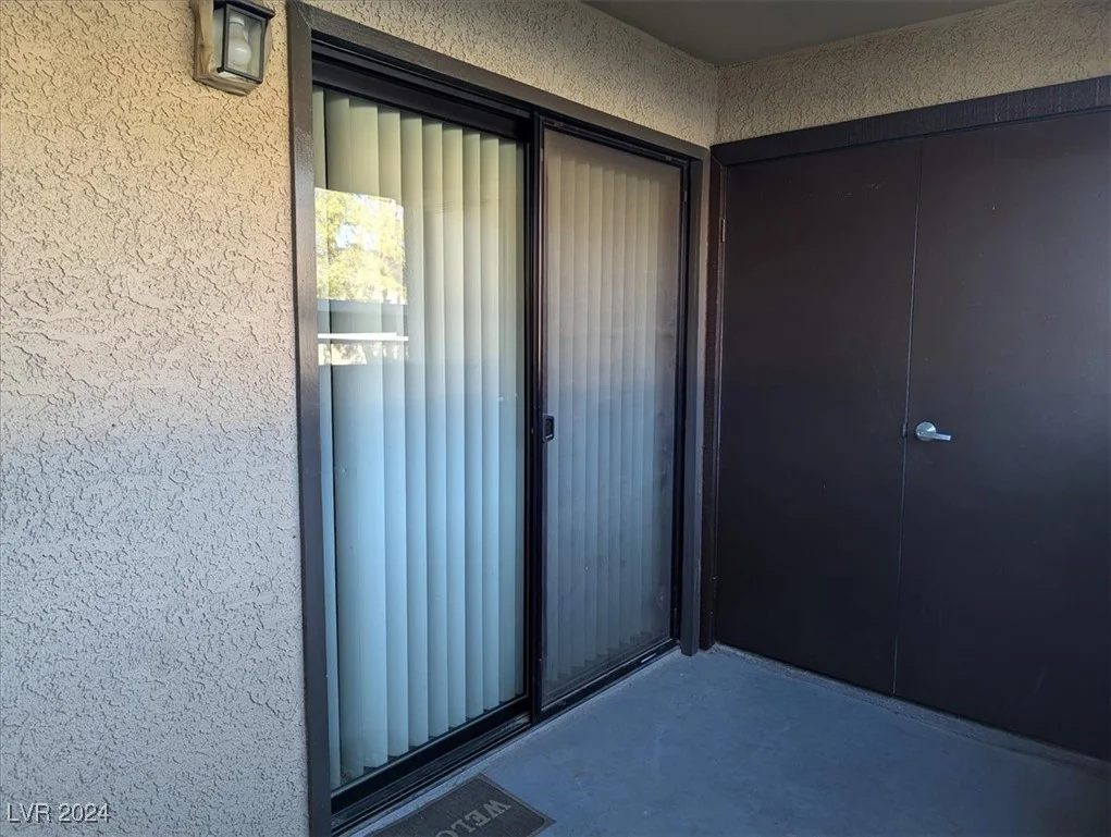 2451 Rainbow, Las Vegas, NV 89108