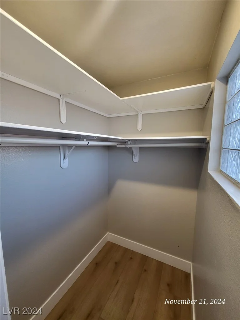 4471 Willowhill, Las Vegas, NV 89147