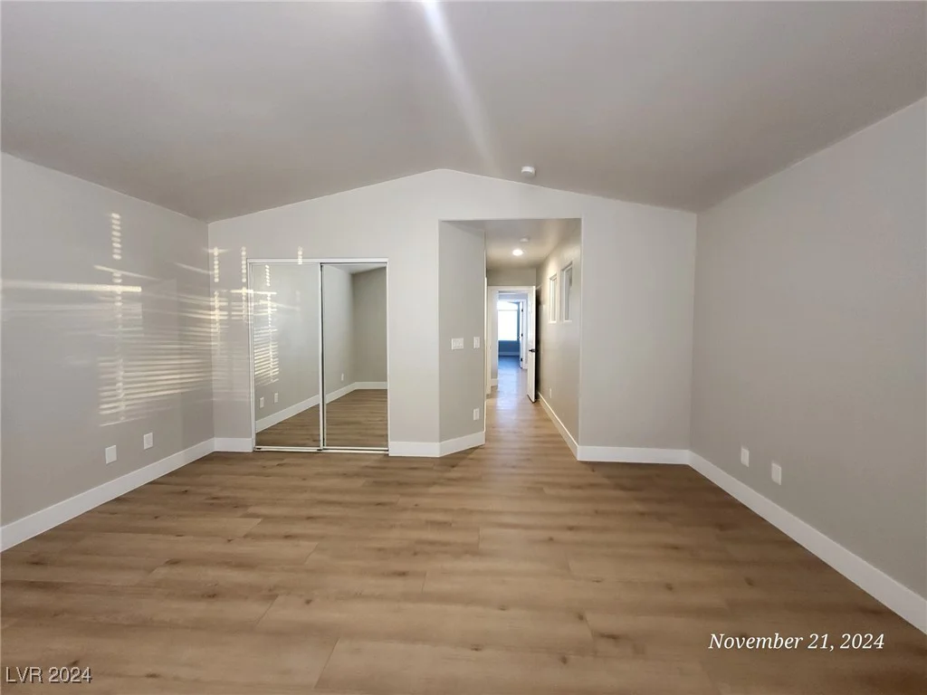 4471 Willowhill, Las Vegas, NV 89147