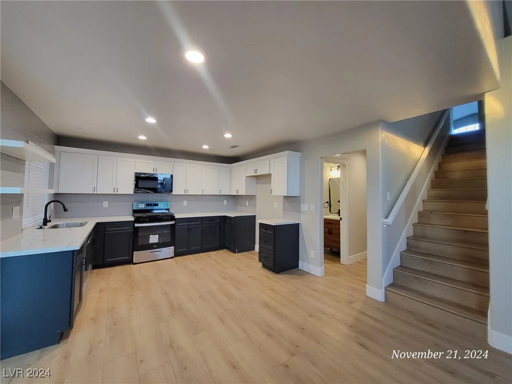4471 Willowhill, Las Vegas, NV 89147