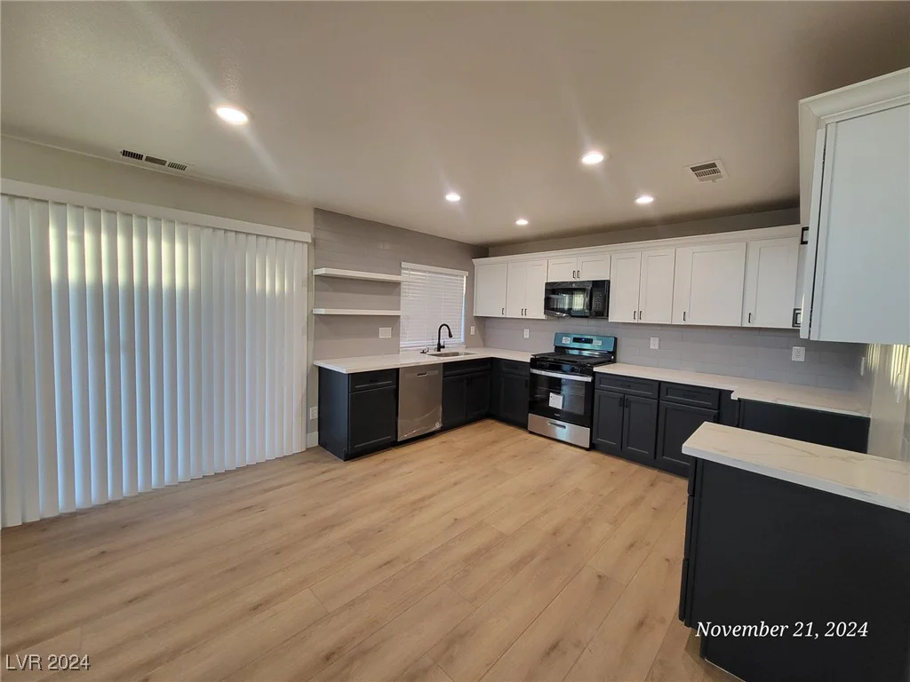 4471 Willowhill, Las Vegas, NV 89147