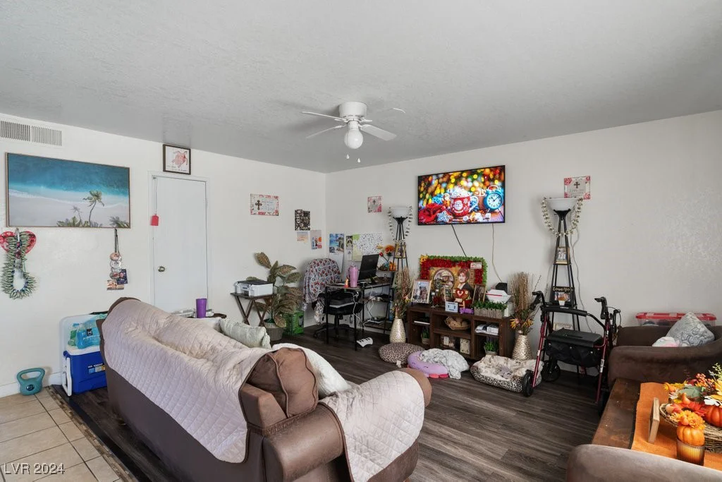 4740 Corsaire, Las Vegas, NV 89115