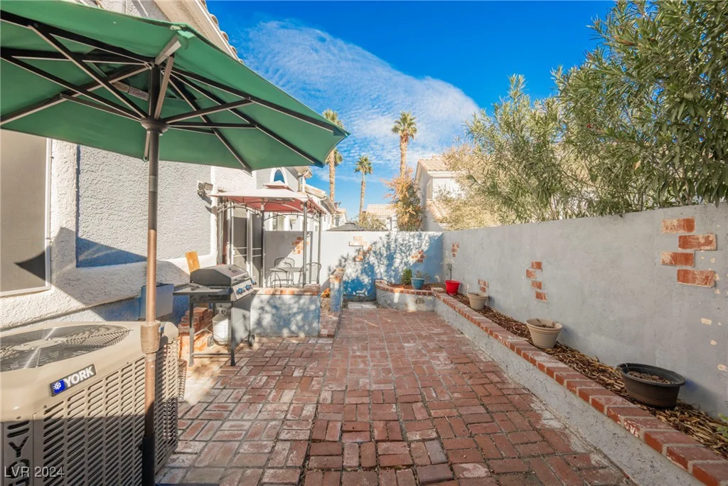 2313 Pacific Creek, Las Vegas, NV 89117