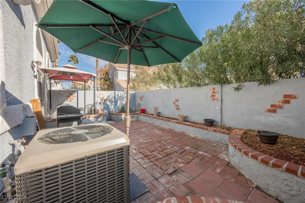 2313 Pacific Creek, Las Vegas, NV 89117