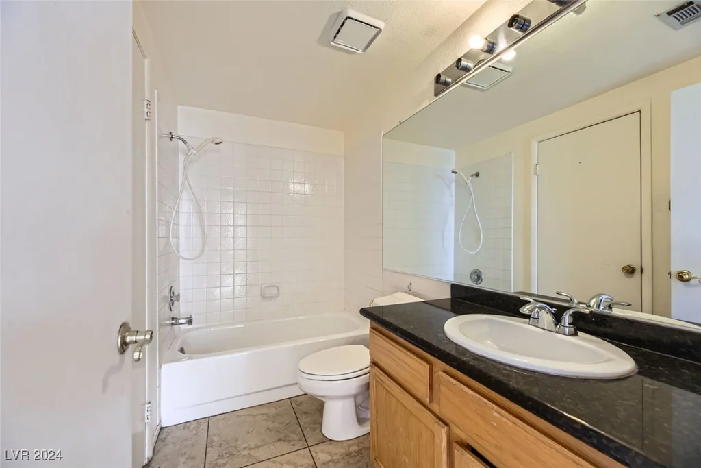 1904 Leaning Pine, Las Vegas, NV 89128