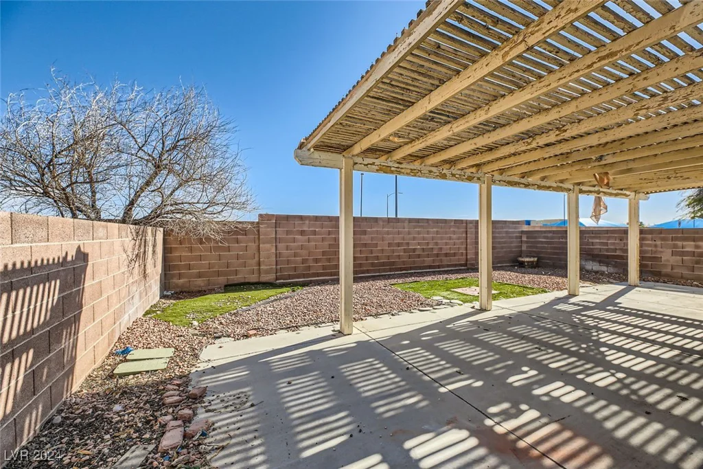 1904 Leaning Pine, Las Vegas, NV 89128
